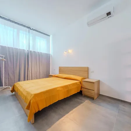 Apartament Casa Stadera - Metro Abbiategrasso & Parking